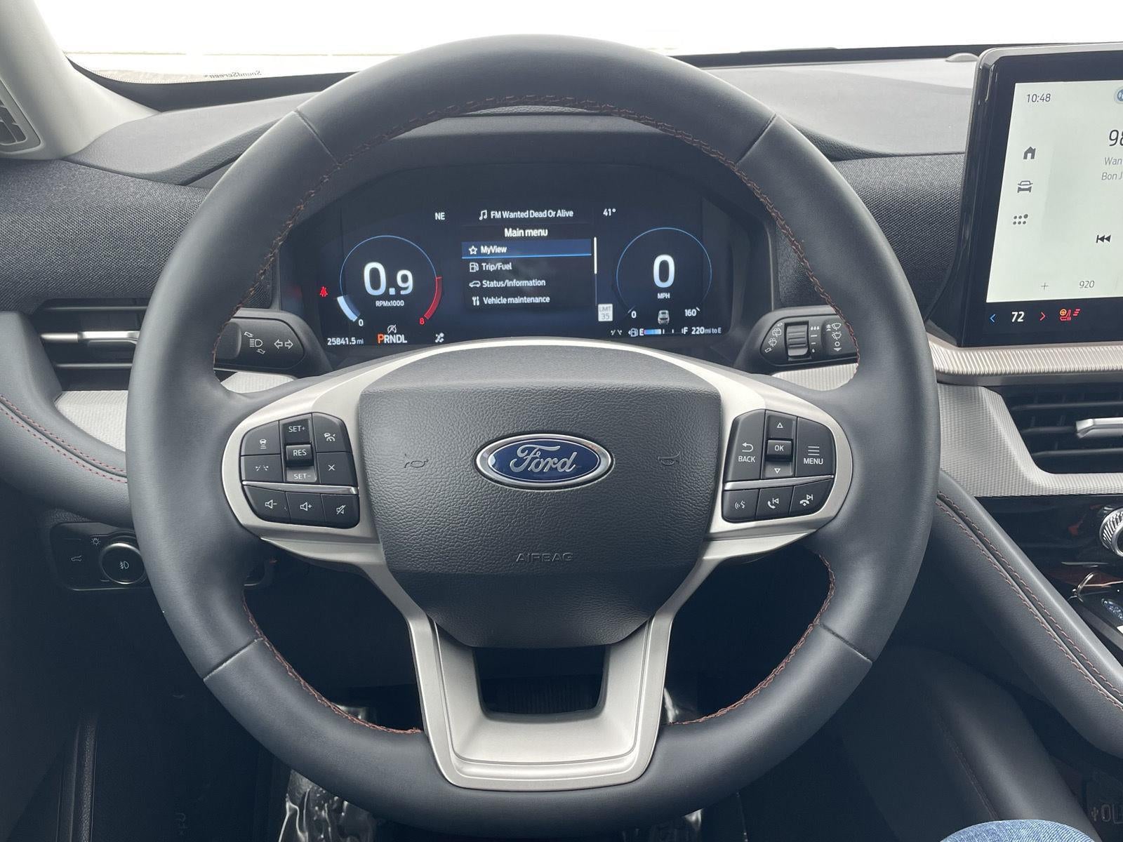 2025 Ford Explorer Active