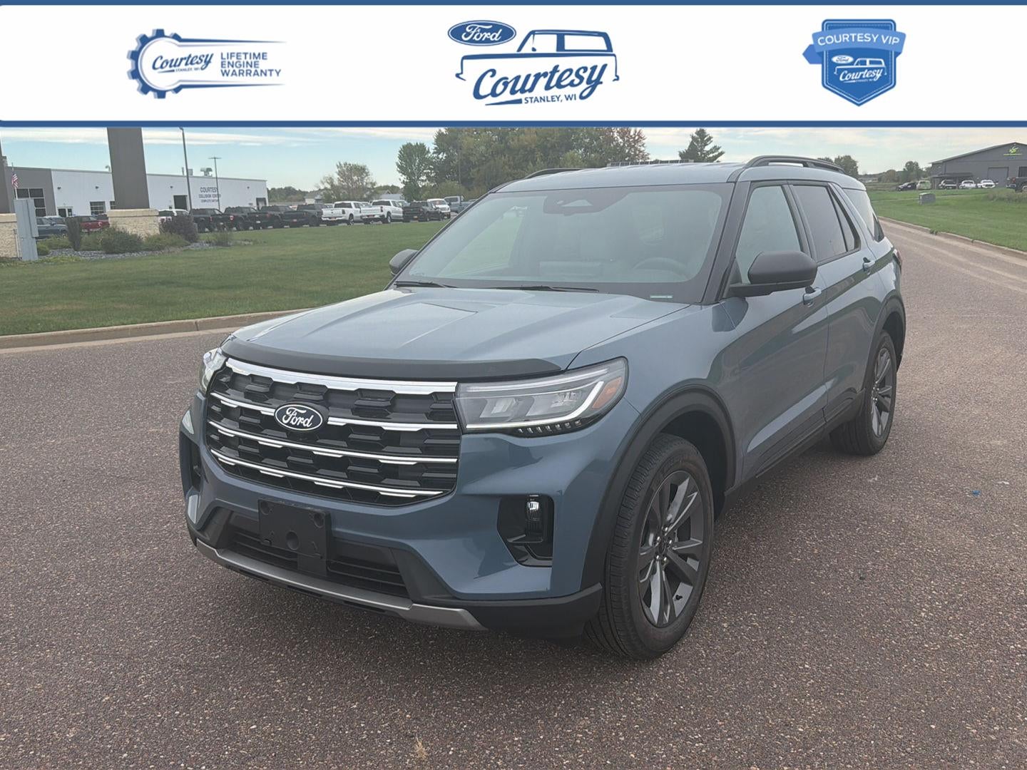 2027 Ford Explorer Active w/200A Pkg