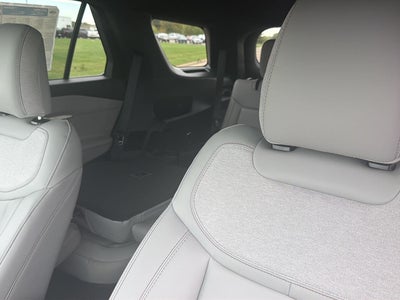 2027 Ford Explorer Active w/200A Pkg