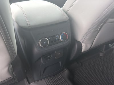 2027 Ford Explorer Active w/200A Pkg