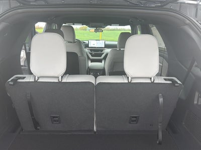 2027 Ford Explorer Active w/200A Pkg