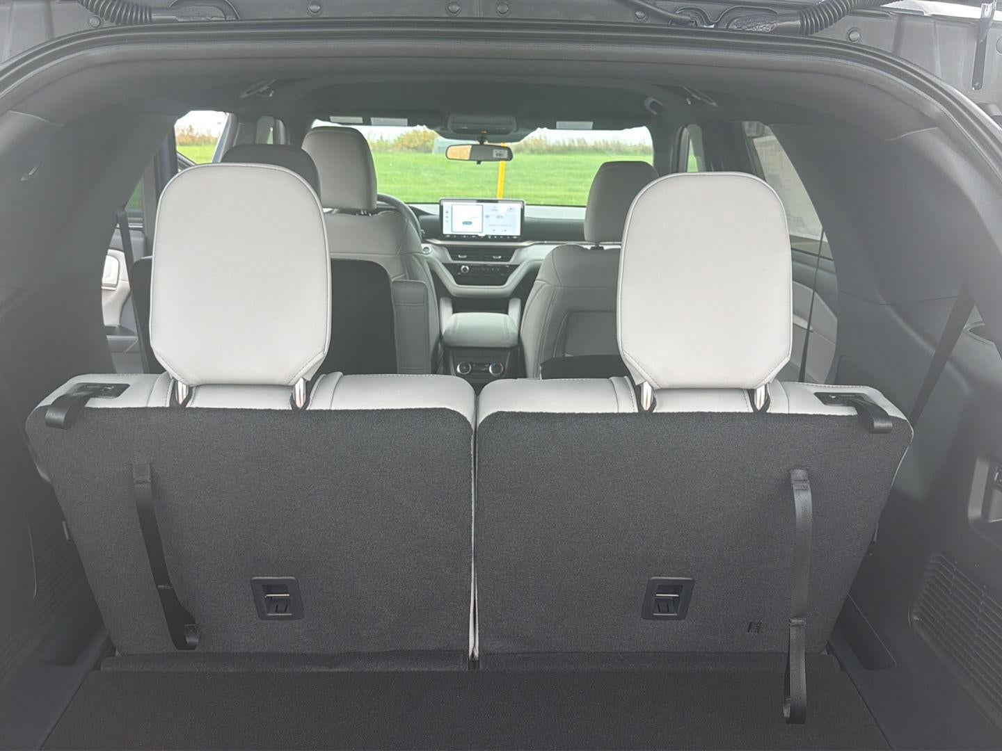 2027 Ford Explorer Active w/200A Pkg