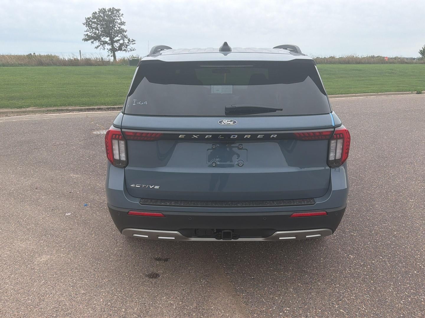 2027 Ford Explorer Active w/200A Pkg