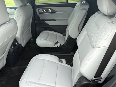 2027 Ford Explorer Platinum