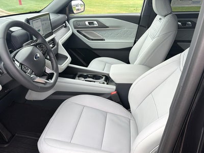 2027 Ford Explorer Platinum