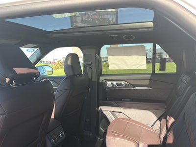 2026 Ford Explorer Platinum