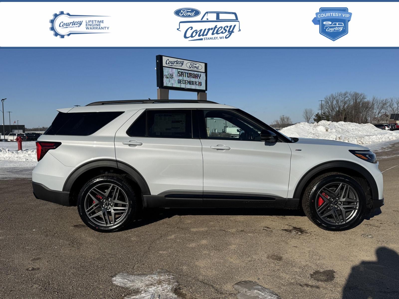 2026 Ford Explorer ST-Line