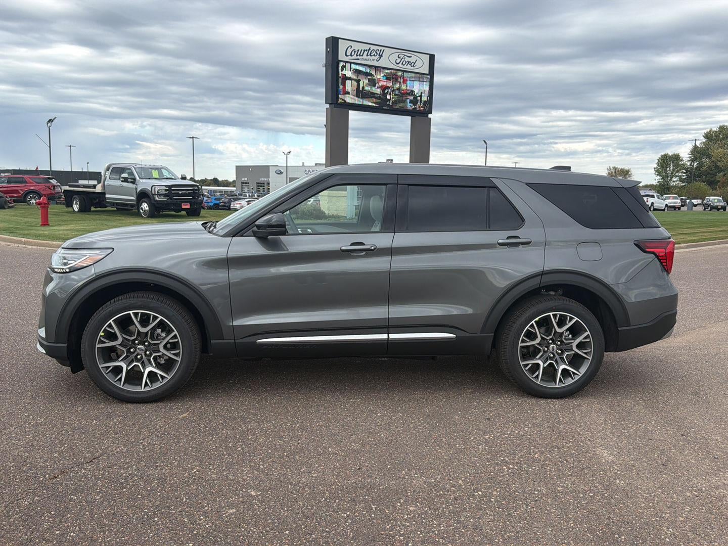 2027 Ford Explorer Platinum