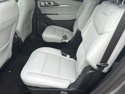 2027 Ford Explorer Platinum