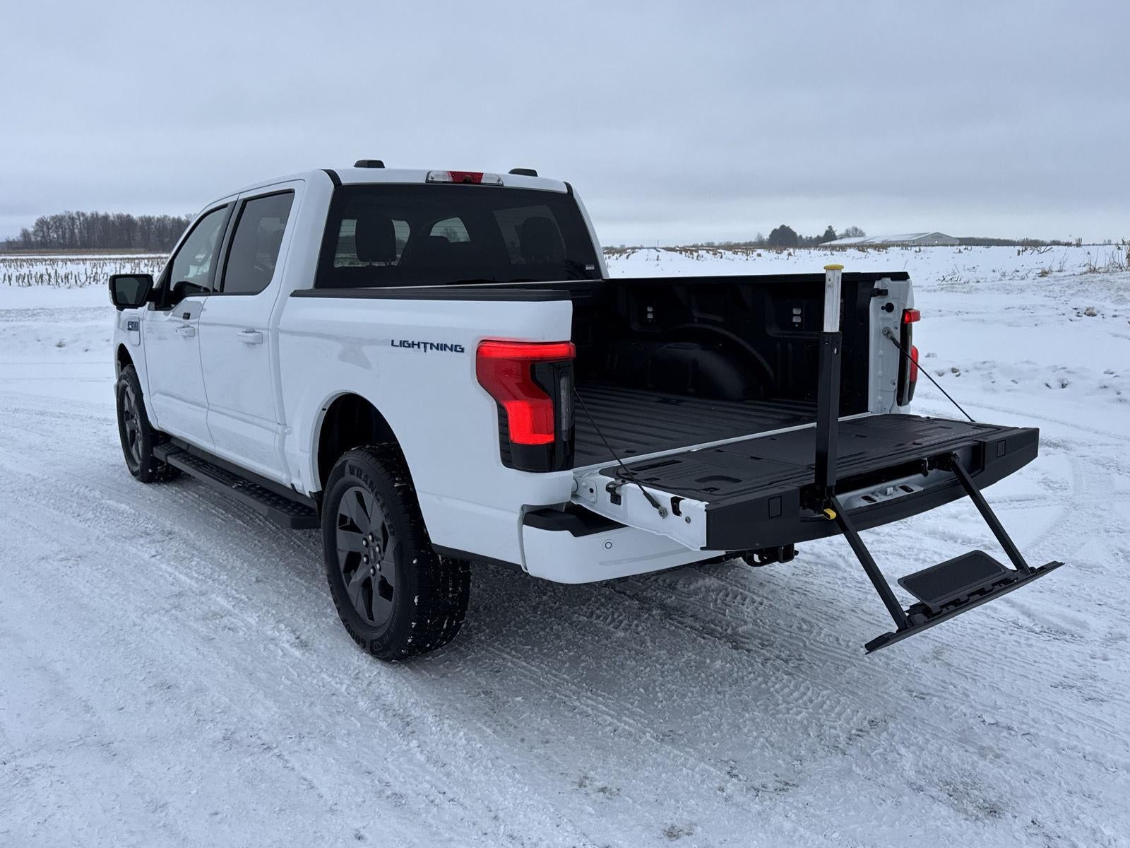 2025 Ford F-150 Lightning Flash