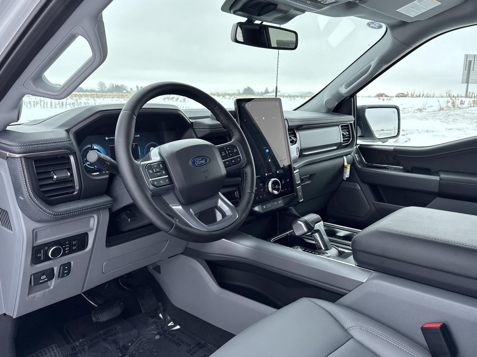 2025 Ford F-150 Lightning Flash