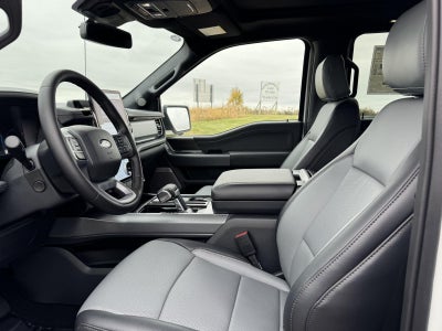 2025 Ford F-150 Lightning LARIAT