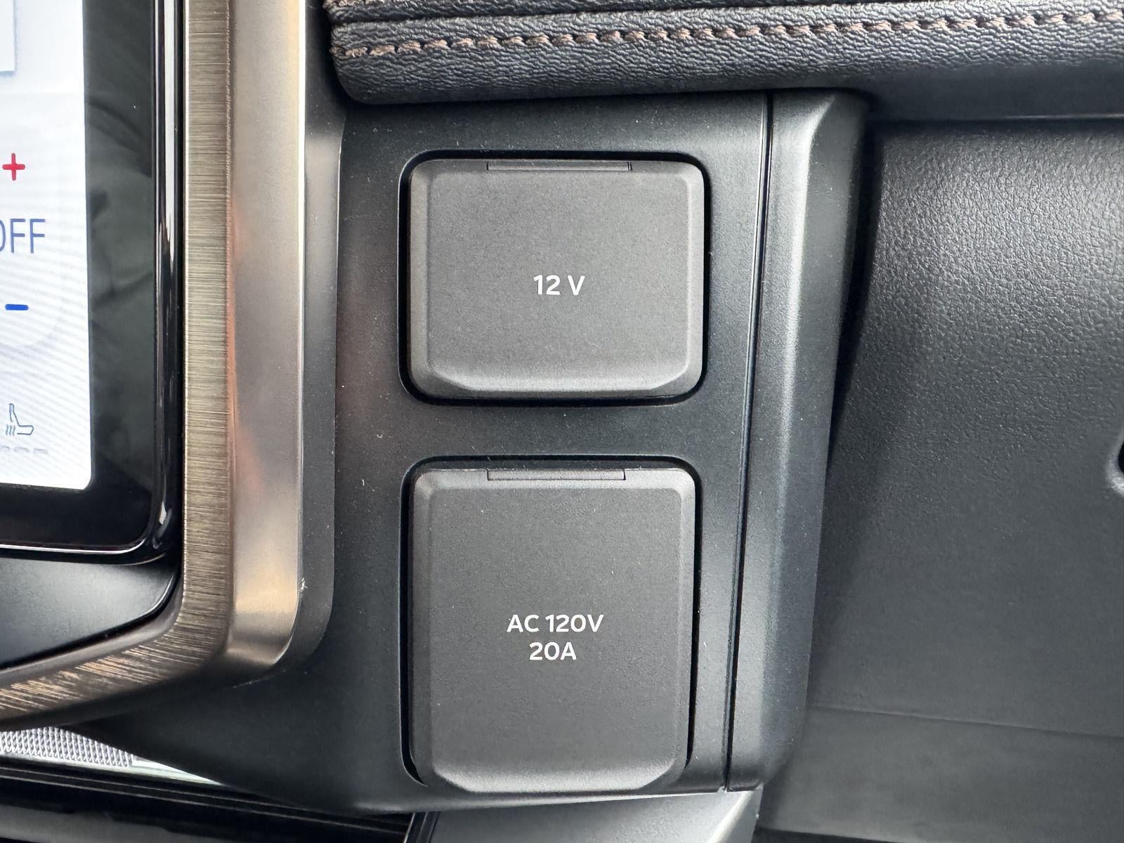 2025 Ford F-150 Lightning LARIAT