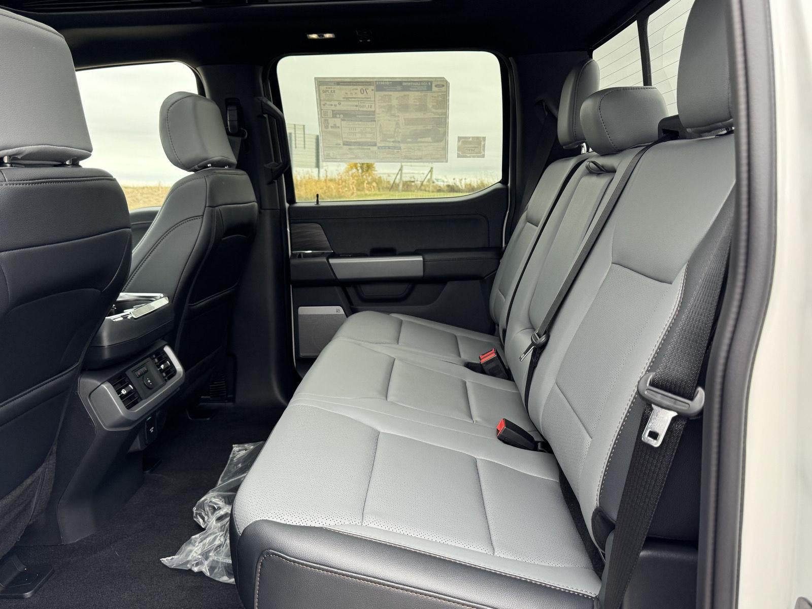 2025 Ford F-150 Lightning LARIAT