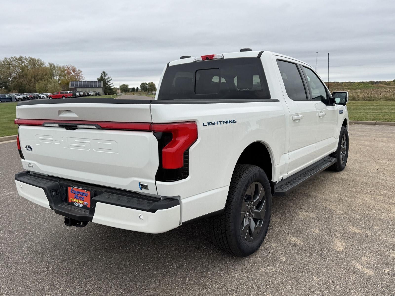 2025 Ford F-150 Lightning LARIAT