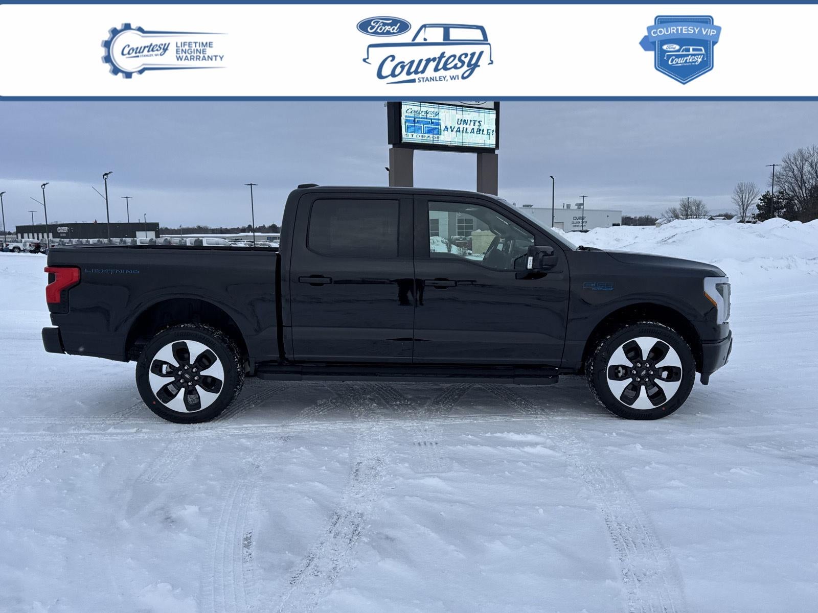 2025 Ford F-150 Lightning Platinum