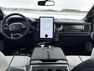 2025 Ford F-150 Lightning Platinum