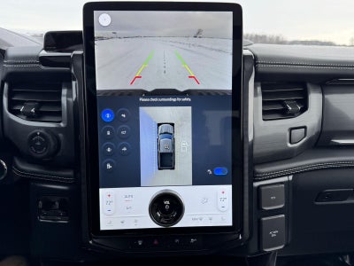 2025 Ford F-150 Lightning Platinum