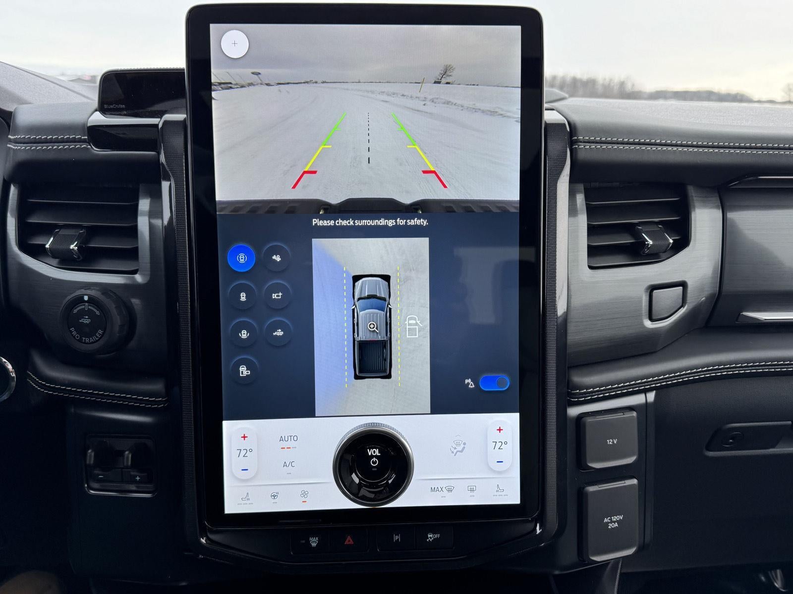 2025 Ford F-150 Lightning Platinum