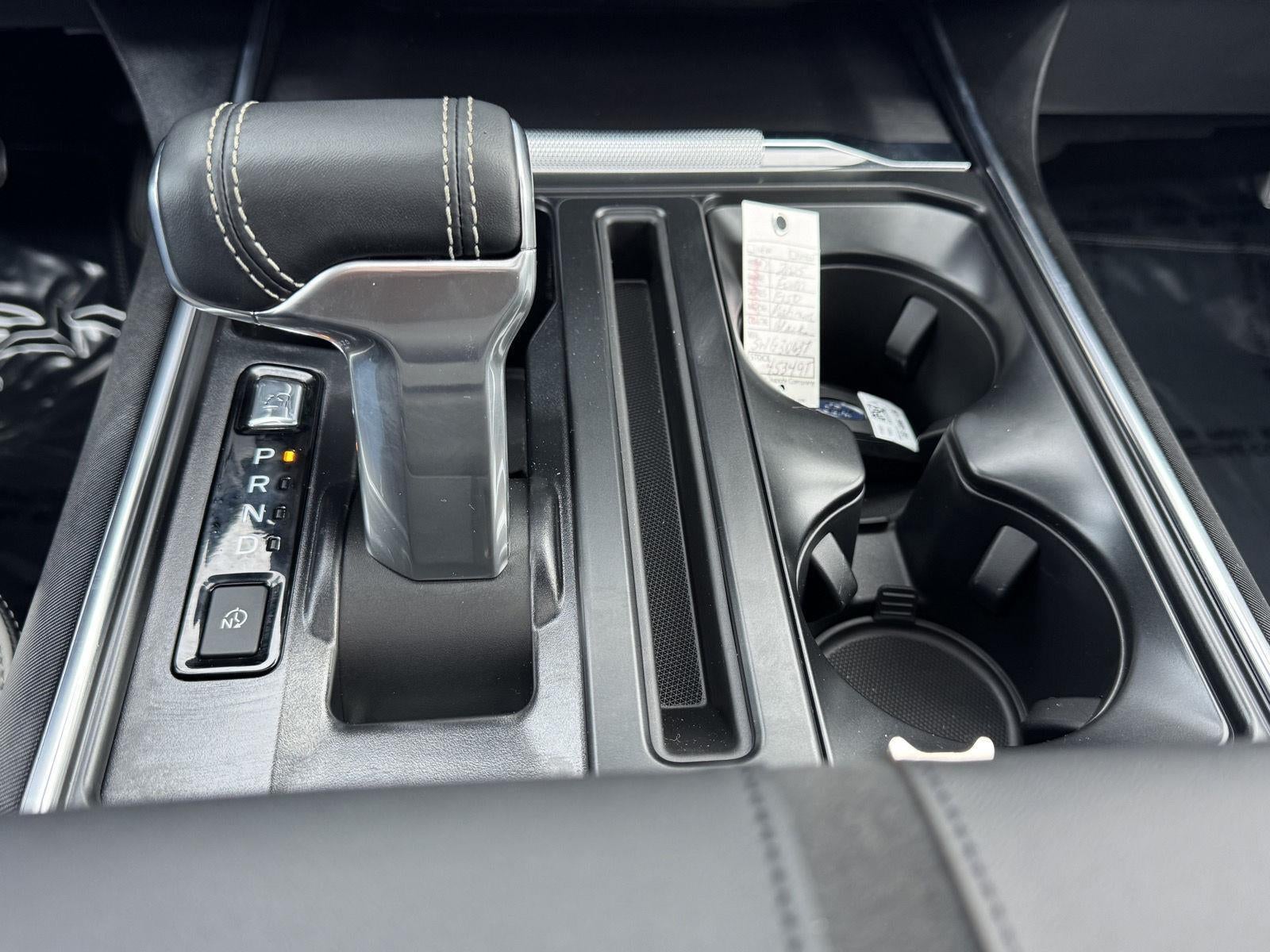 2025 Ford F-150 Lightning Platinum