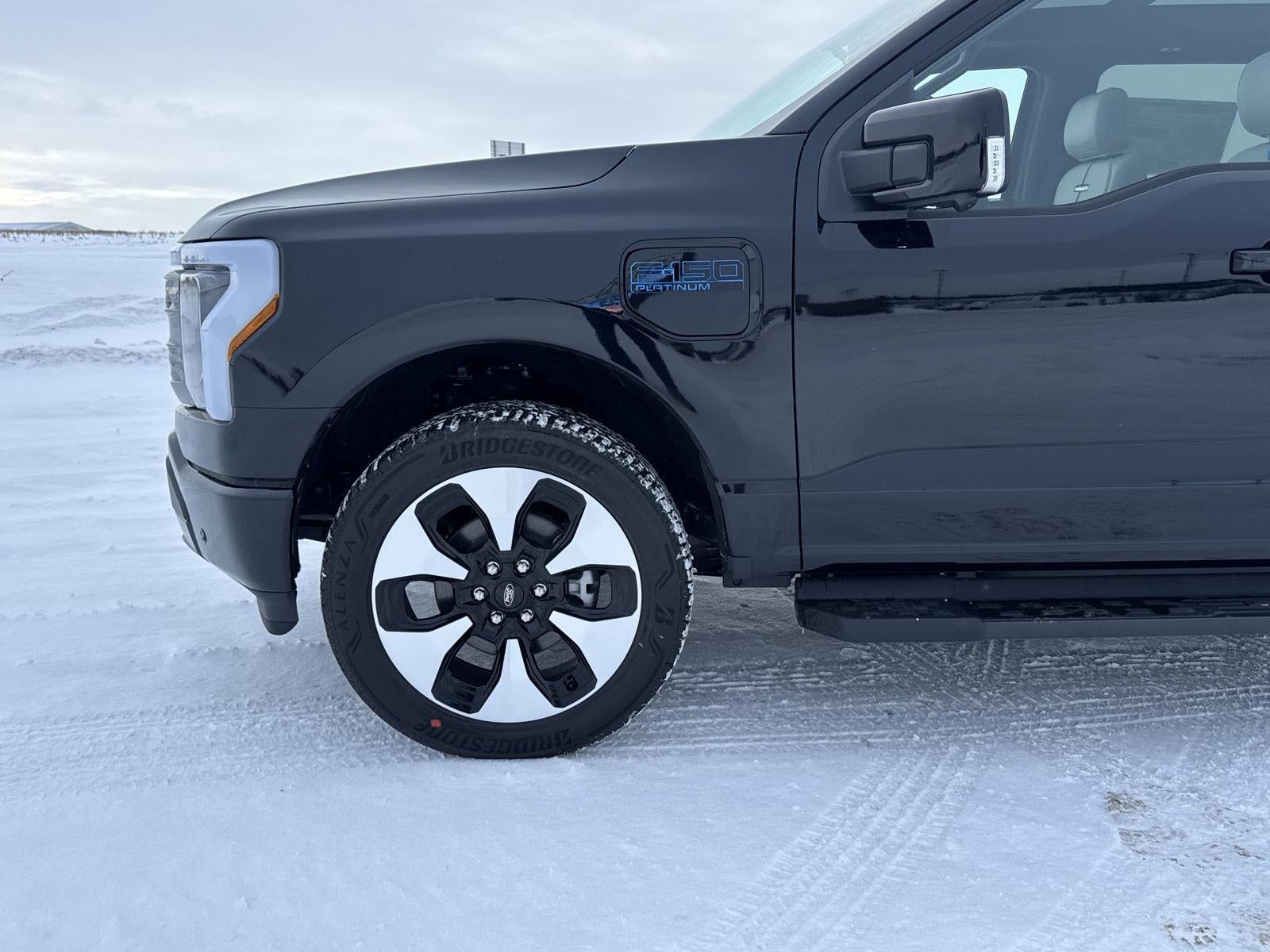 2025 Ford F-150 Lightning Platinum