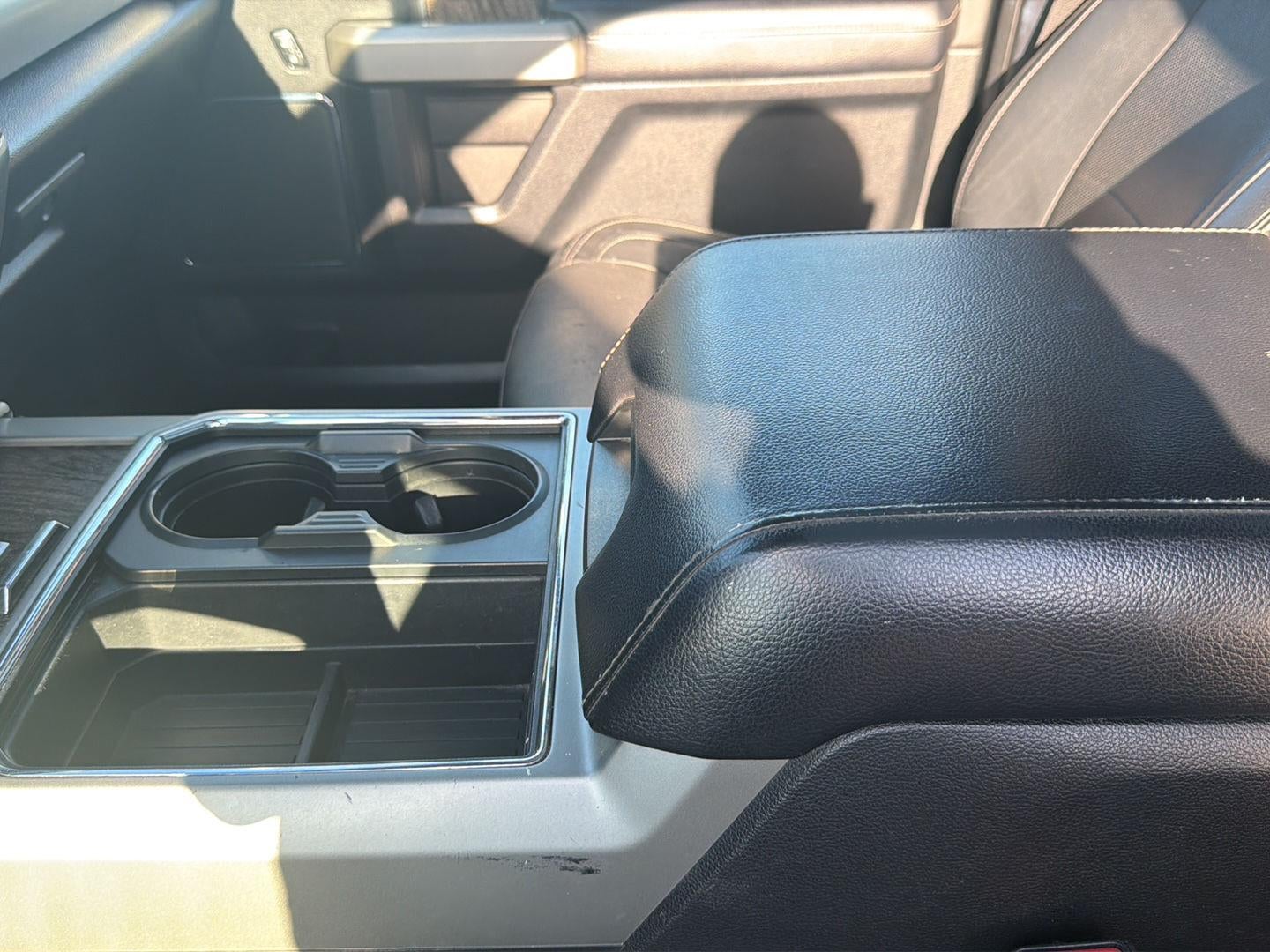 2017 Ford Super Duty F-250 SRW Lariat