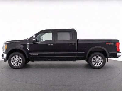 2017 Ford Super Duty F-250 SRW Lariat