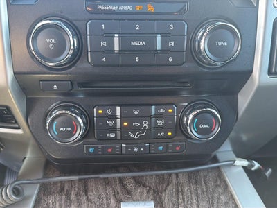 2017 Ford Super Duty F-250 SRW Lariat
