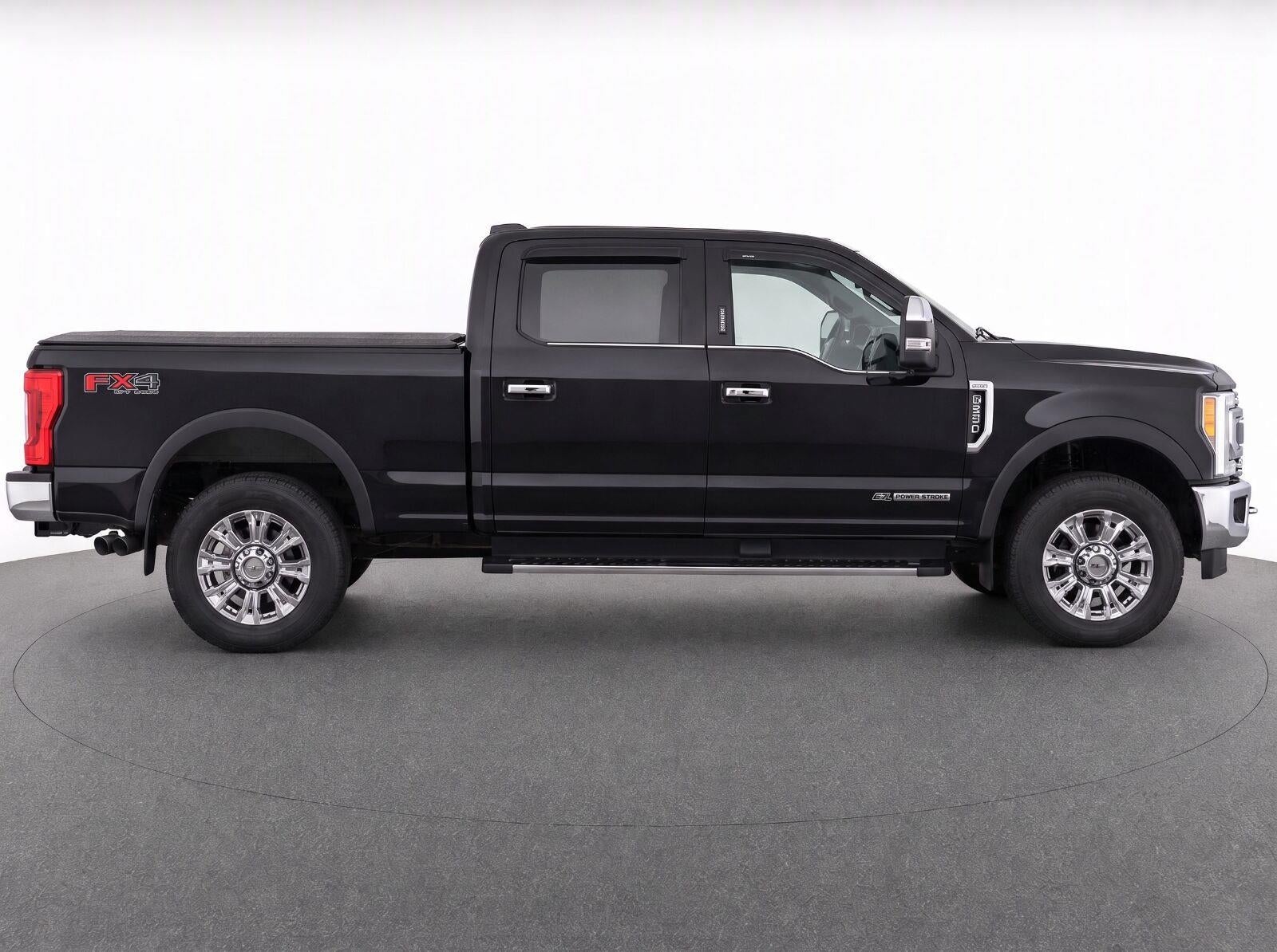 2017 Ford Super Duty F-250 SRW Lariat