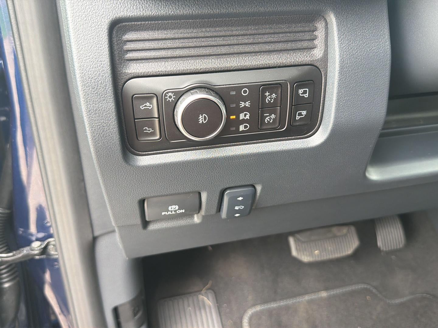 2027 Ford Super Duty F-250 SRW Platinum