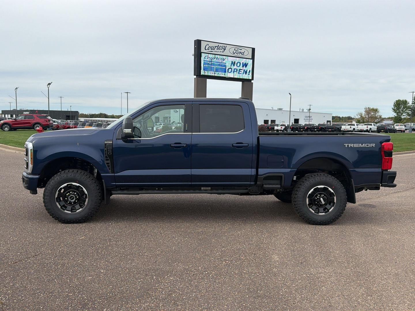 2027 Ford Super Duty F-250 SRW Platinum