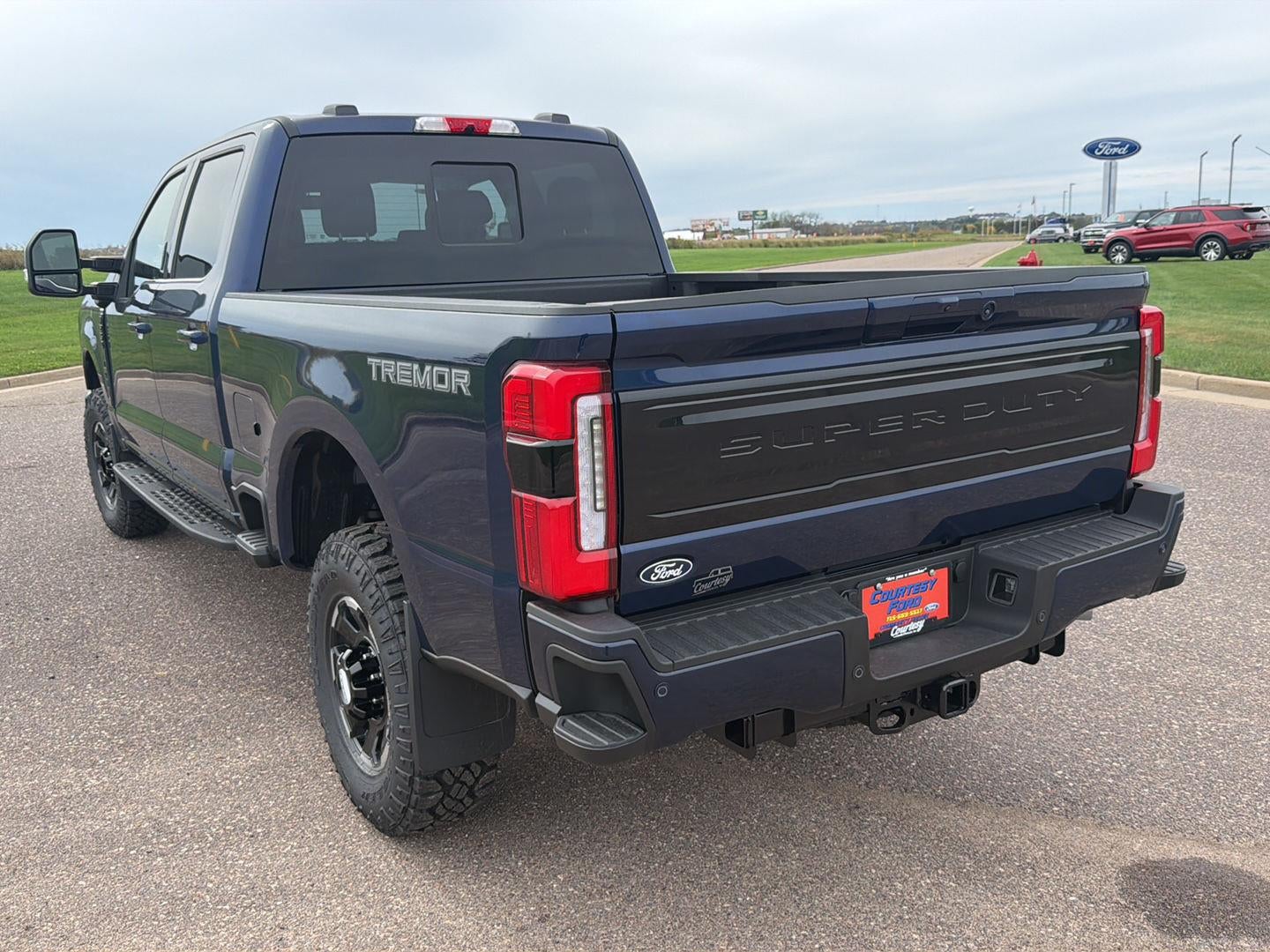 2027 Ford Super Duty F-250 SRW Platinum