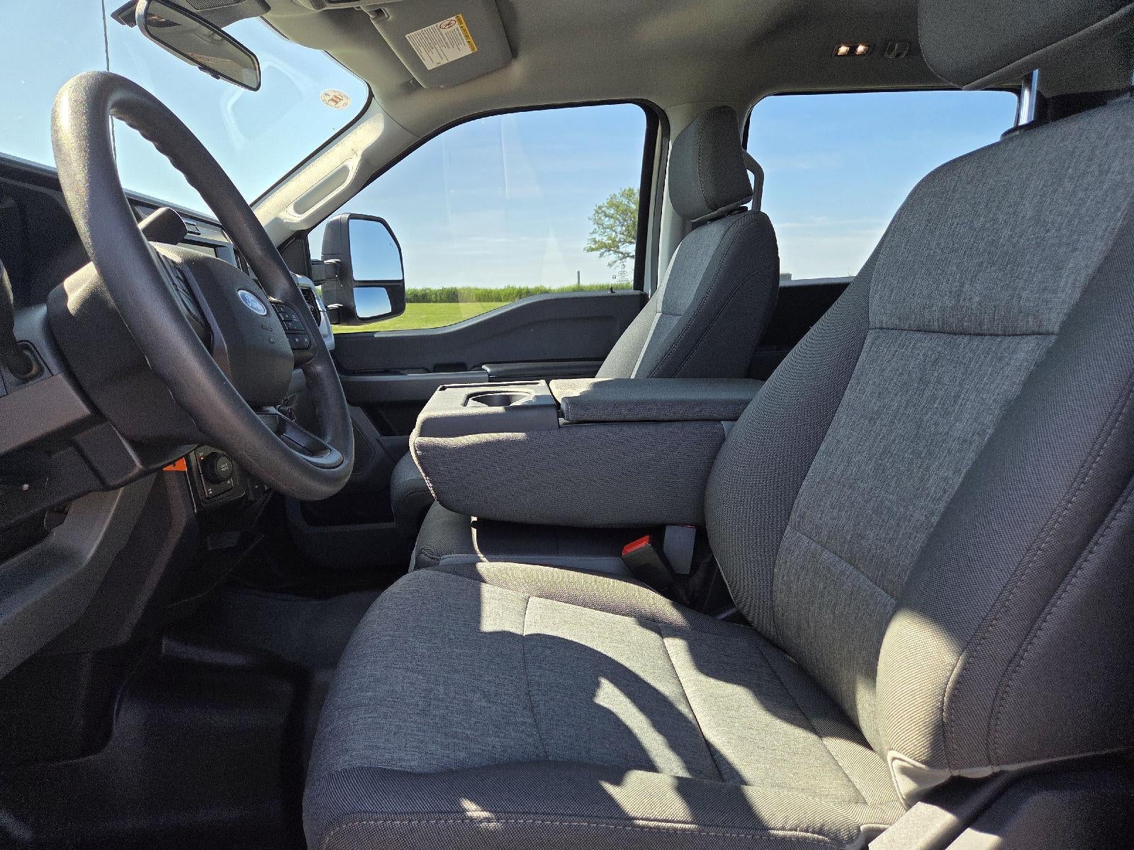 2025 Ford Super Duty F-250 SRW XL