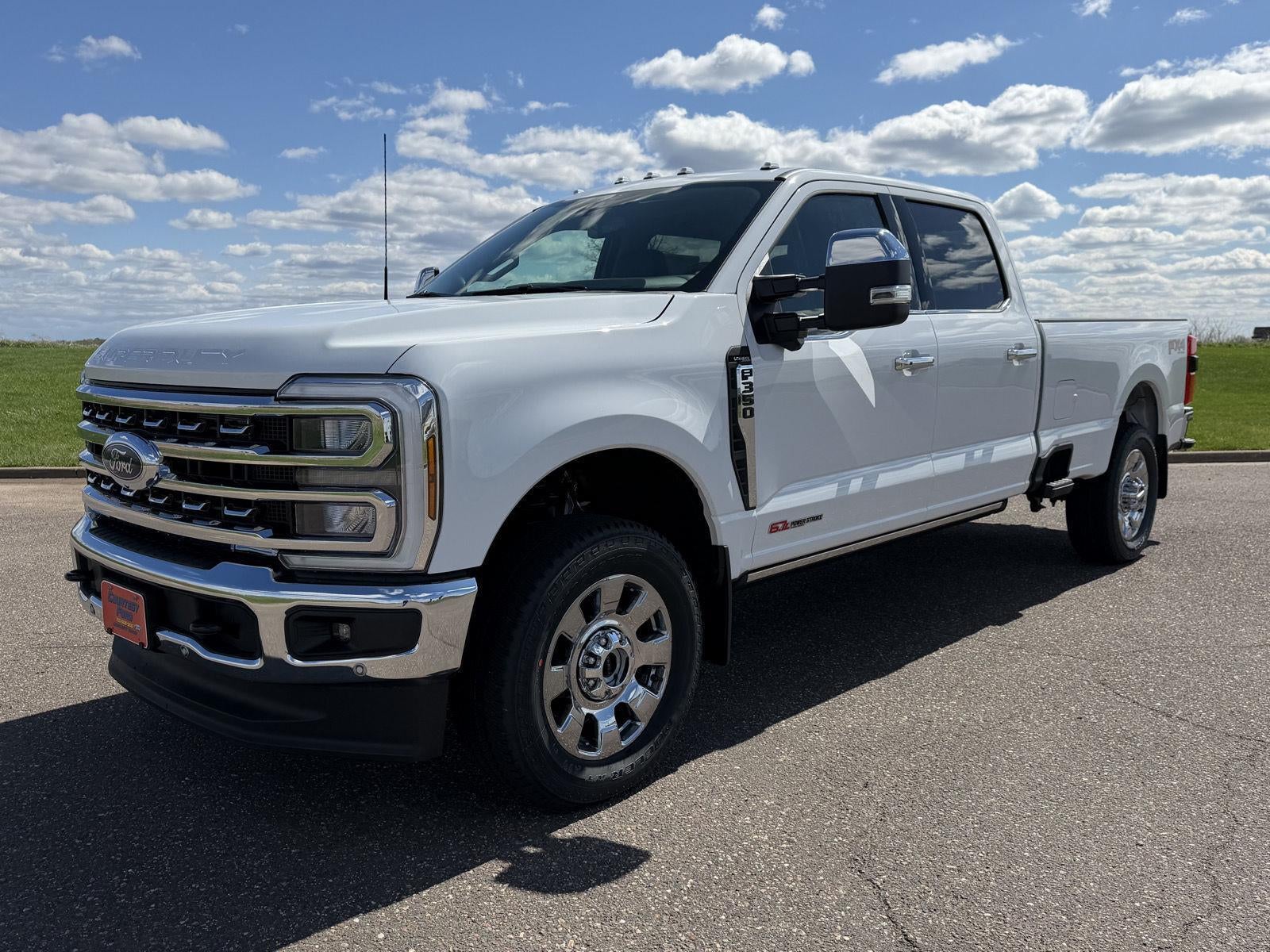 2026 Ford Super Duty F-350 SRW LARIAT
