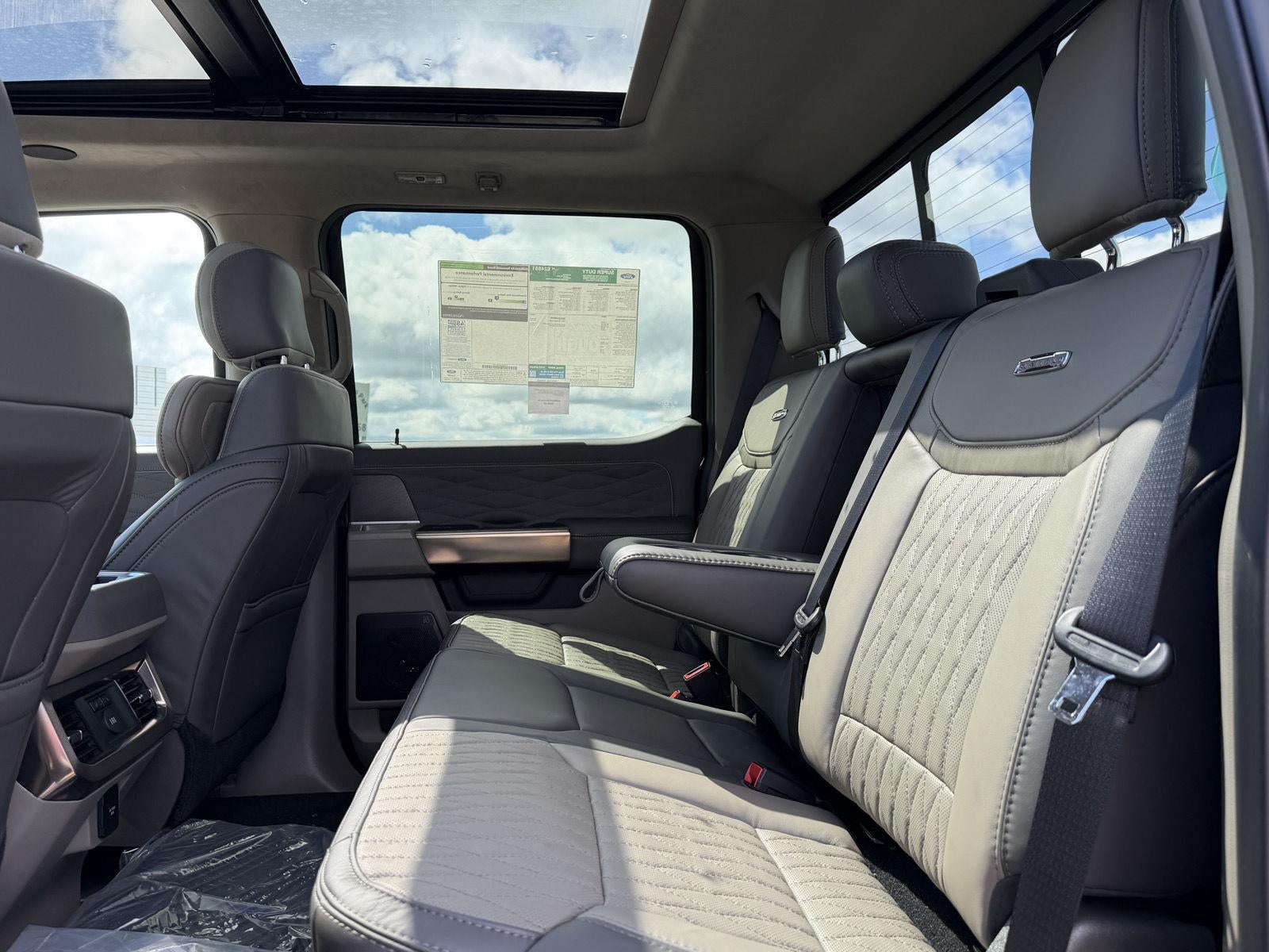 2026 Ford Super Duty F-350 SRW Platinum