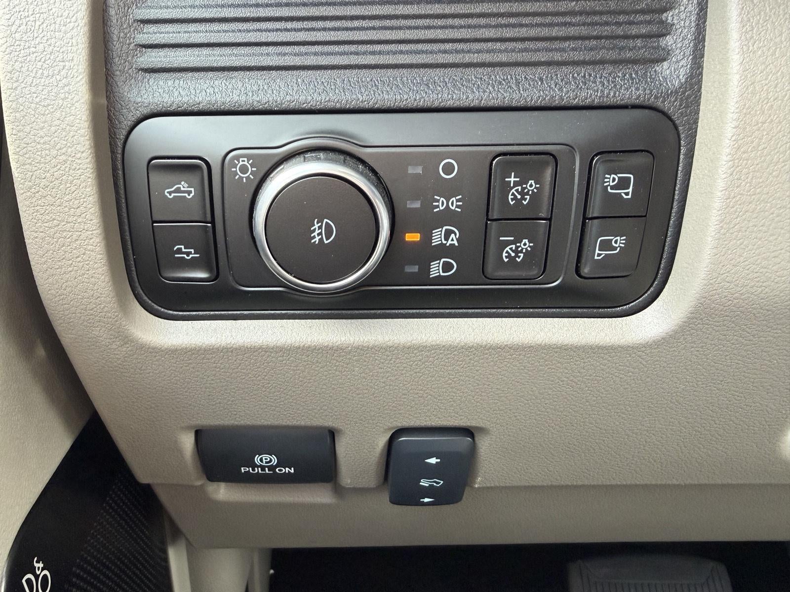 2026 Ford Super Duty F-350 SRW Platinum