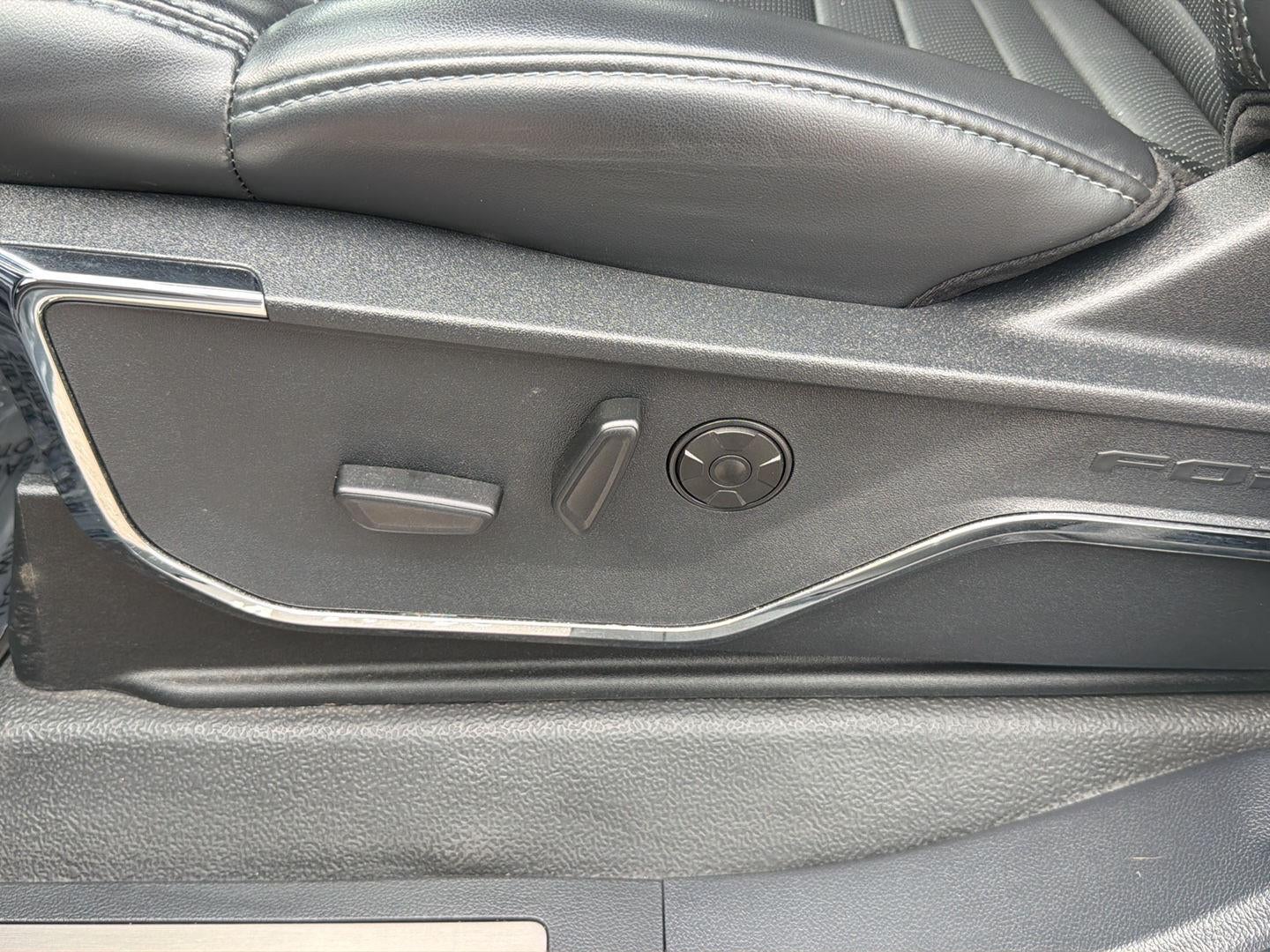 2025 Ford Super Duty F-350 SRW Platinum