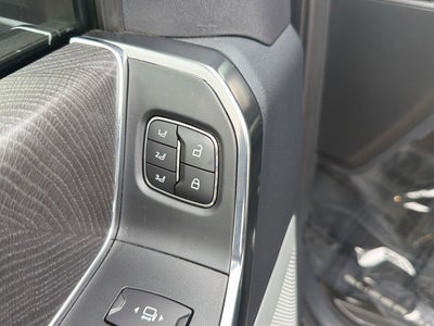 2025 Ford Super Duty F-350 SRW Platinum