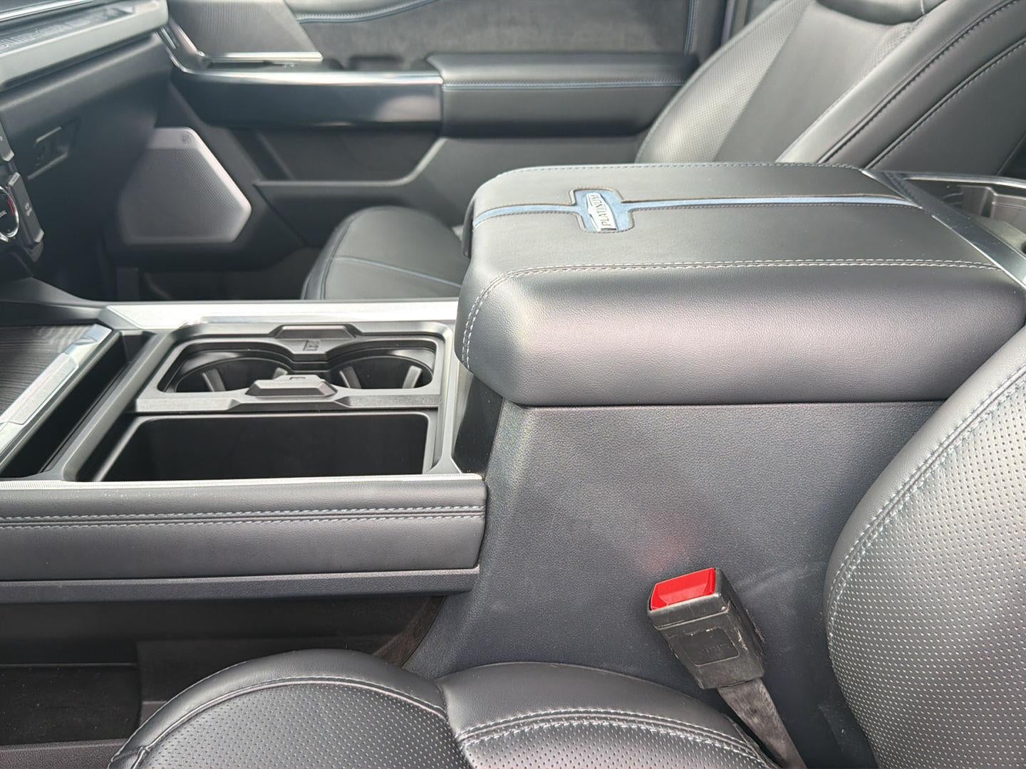 2025 Ford Super Duty F-350 SRW Platinum