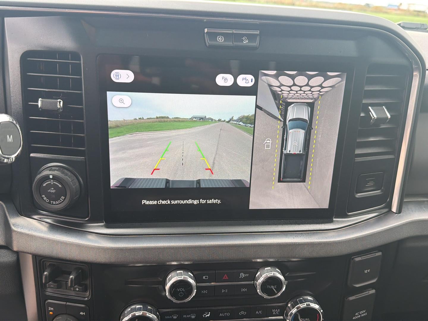 2025 Ford Super Duty F-350 SRW Platinum