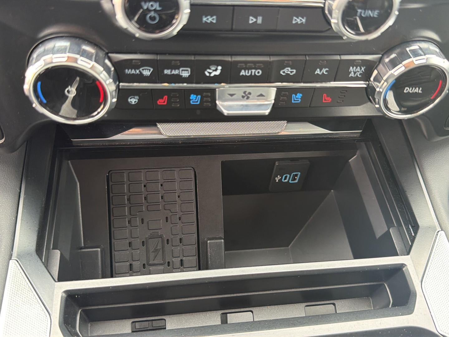 2025 Ford Super Duty F-350 SRW Platinum