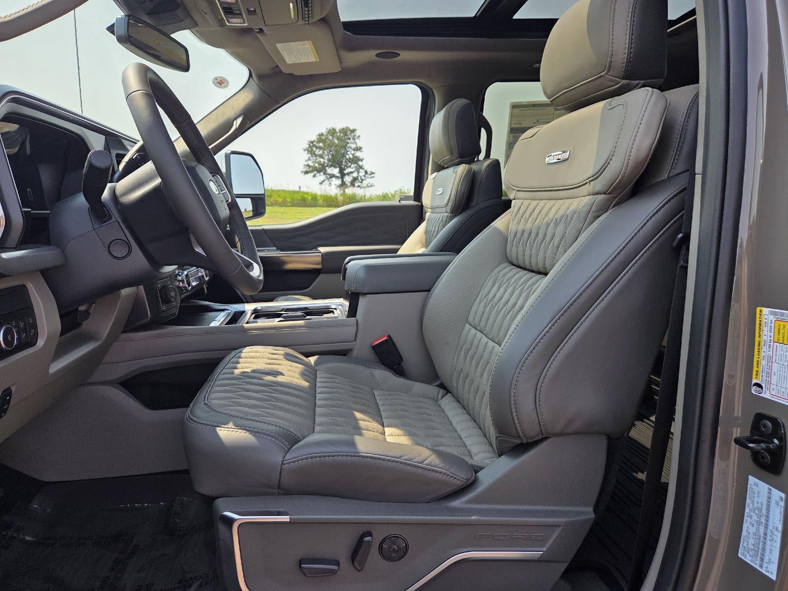 2026 Ford Super Duty F-350 SRW Platinum