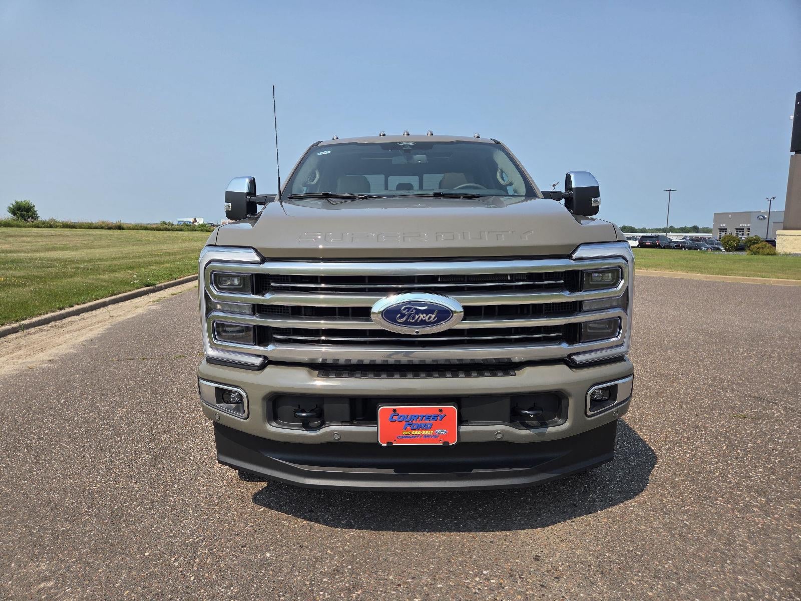 2026 Ford Super Duty F-350 SRW Platinum