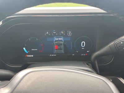 2027 Ford Super Duty F-350 SRW XLT