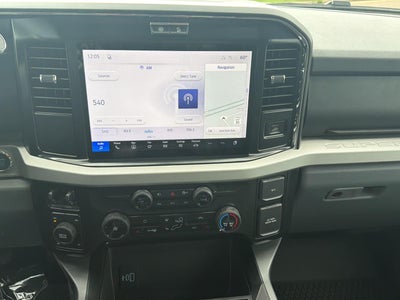 2027 Ford Super Duty F-350 SRW XLT