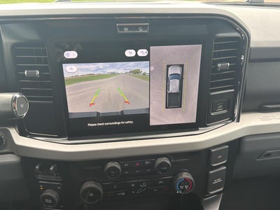2027 Ford Super Duty F-350 SRW XLT