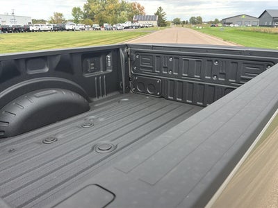 2027 Ford Super Duty F-350 SRW XLT