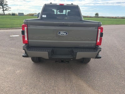 2027 Ford Super Duty F-350 SRW XLT