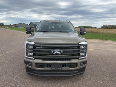 2027 Ford Super Duty F-350 SRW XLT