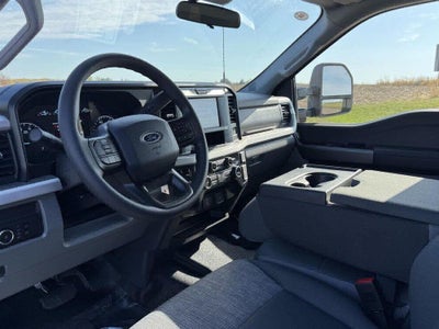 2026 Ford Super Duty F-350 SRW XLT